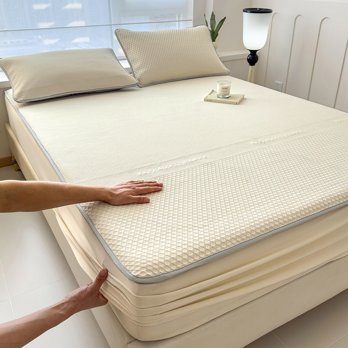 91家纺网 家纺一手货源 找家纺 乐家欣 2026新款凉感冰丝夏被床笠四件套 床笠冰丝-奶昔白