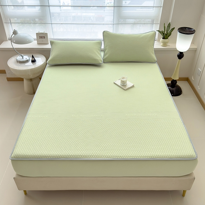 91家纺网 家纺一手货源 找家纺 乐家欣 2026新款凉感冰丝夏被床笠四件套 床笠冰丝-嫩绿