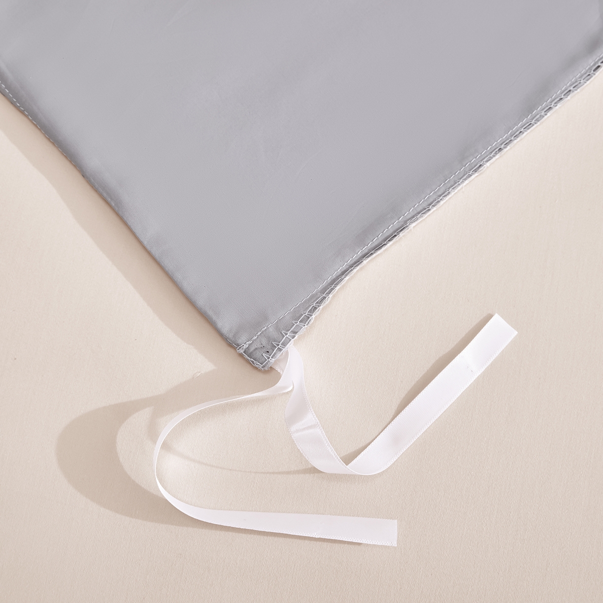 91家纺网 家纺一手货源 找家纺 合欢（原天一阁） 2026新款50s双股长绒棉全棉纯棉纯色四件套 时空灰+香槟金