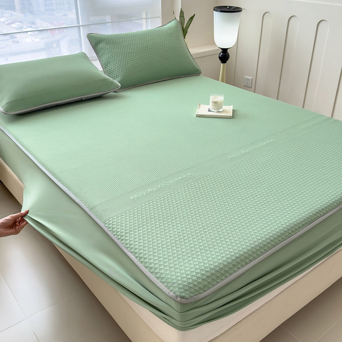 91家纺网 家纺一手货源 找家纺 乐家欣 2026新款凉感冰丝夏被床笠四件套 床笠冰丝-松绿