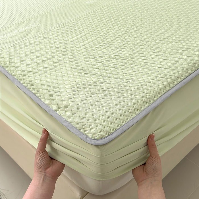 91家纺网 家纺一手货源 找家纺 乐家欣 2026新款凉感冰丝夏被床笠四件套 床笠冰丝-嫩绿