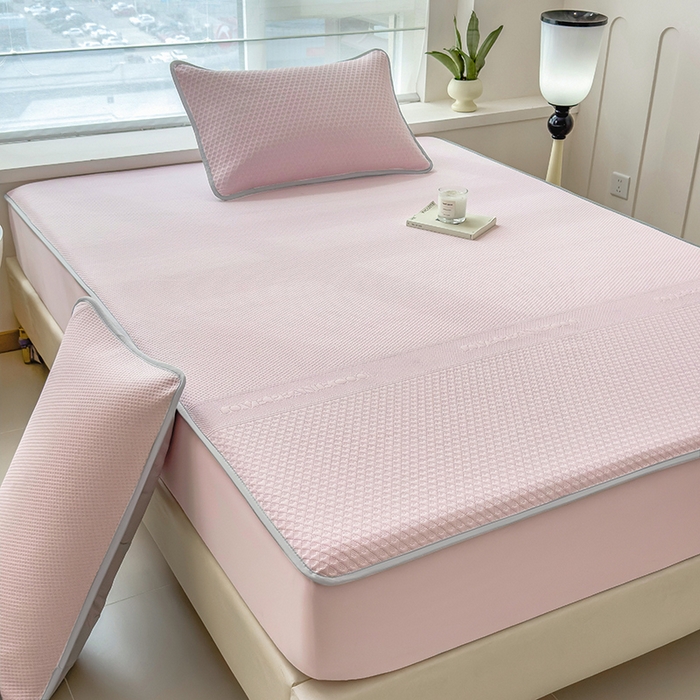 91家纺网 家纺一手货源 找家纺 乐家欣 2026新款凉感冰丝夏被床笠四件套 床笠冰丝-蜜桃粉