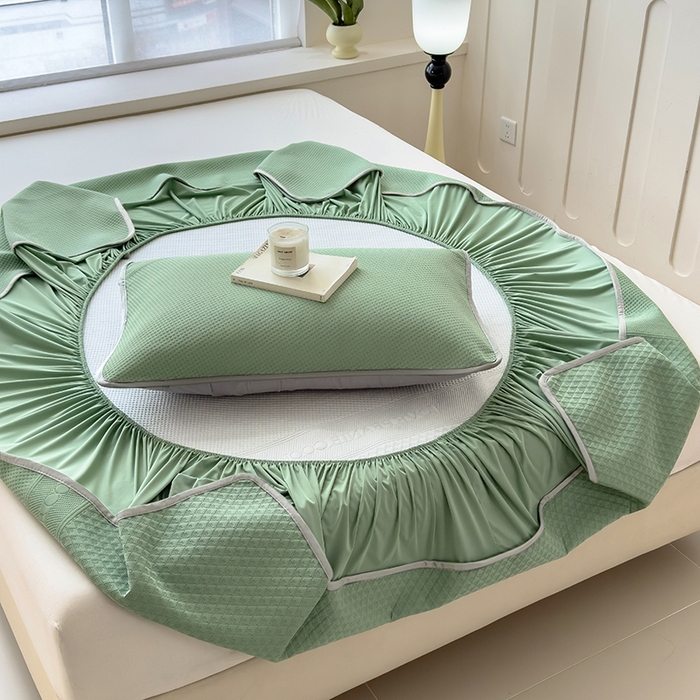 91家纺网 家纺一手货源 找家纺 乐家欣 2026新款凉感冰丝夏被床笠四件套 床笠冰丝-松绿