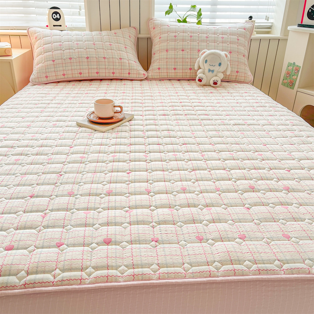 91家纺网 家纺一手货源 找家纺 优眠坊 2026新款亲肤泡芙纱夹棉单床笠床笠单件单品床笠三件套 心心相印-夹棉款