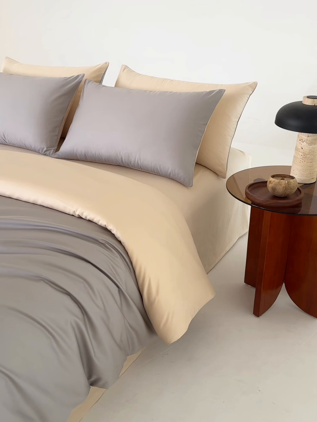 91家纺网 家纺一手货源 找家纺 合欢（原天一阁） 2026新款50s双股长绒棉全棉纯棉纯色四件套 时空灰+香槟金