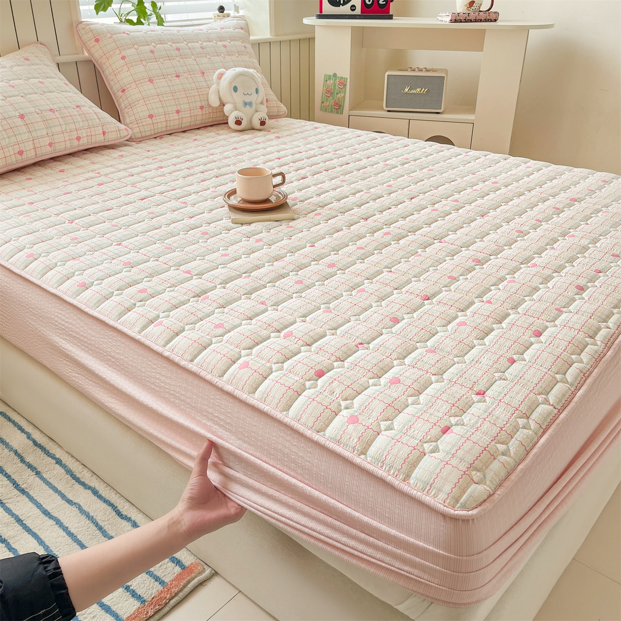 91家纺网 家纺一手货源 找家纺 优眠坊 2026新款亲肤泡芙纱夹棉单床笠床笠单件单品床笠三件套 心心相印-夹棉款