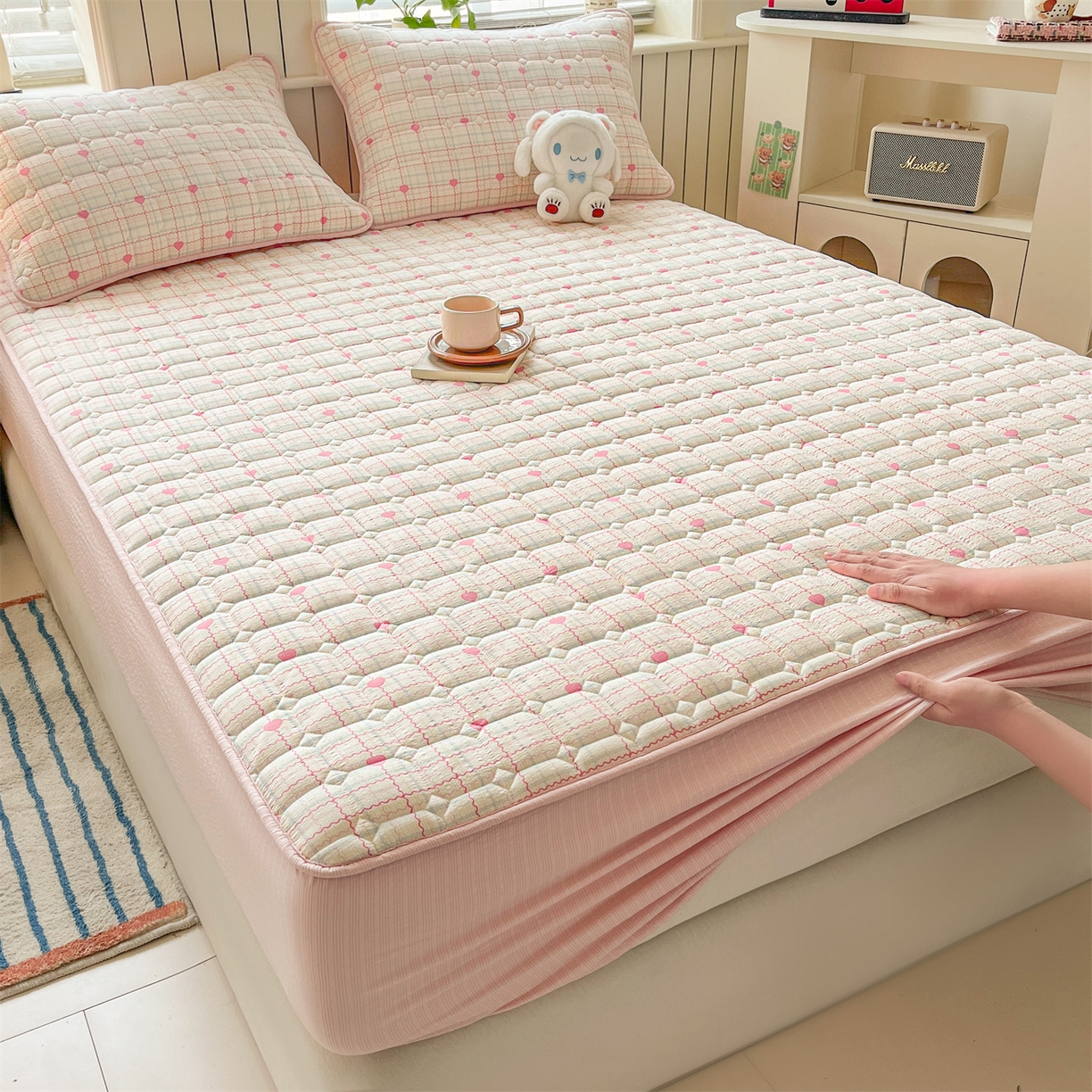 91家纺网 家纺一手货源 找家纺 优眠坊 2026新款亲肤泡芙纱夹棉单床笠床笠单件单品床笠三件套 心心相印-夹棉款