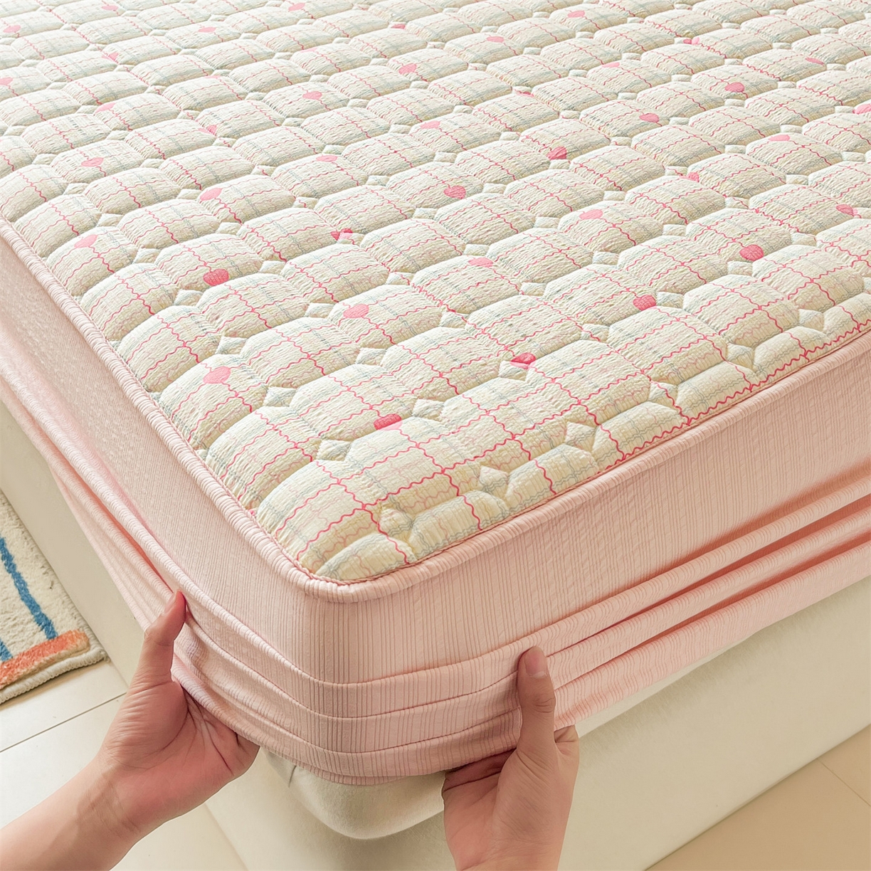 91家纺网 家纺一手货源 找家纺 优眠坊 2026新款亲肤泡芙纱夹棉单床笠床笠单件单品床笠三件套 心心相印-夹棉款