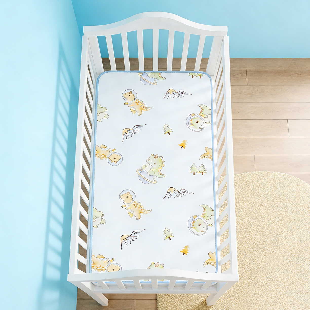 91家纺网 家纺一手货源 找家纺 家品罗兰 2026春夏新款数码印花婴儿床冰丝席-水光冰丝系列 呆萌恐龙