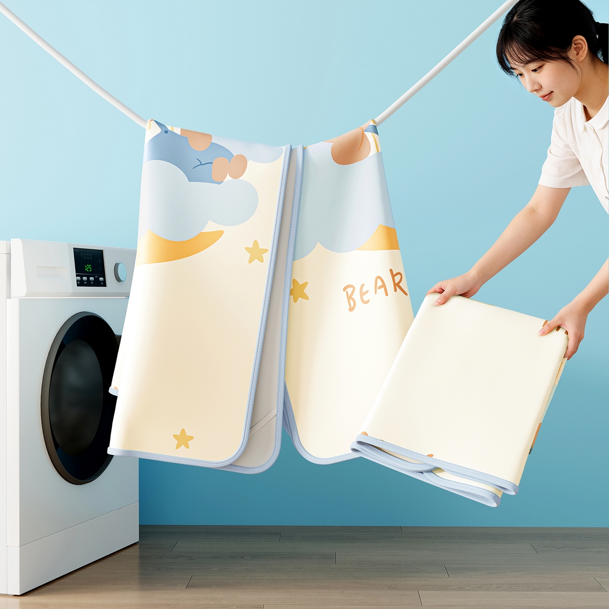 91家纺网 家纺一手货源 找家纺 家品罗兰 2026春夏新款数码印花婴儿床冰丝席-水光冰丝系列 月亮熊