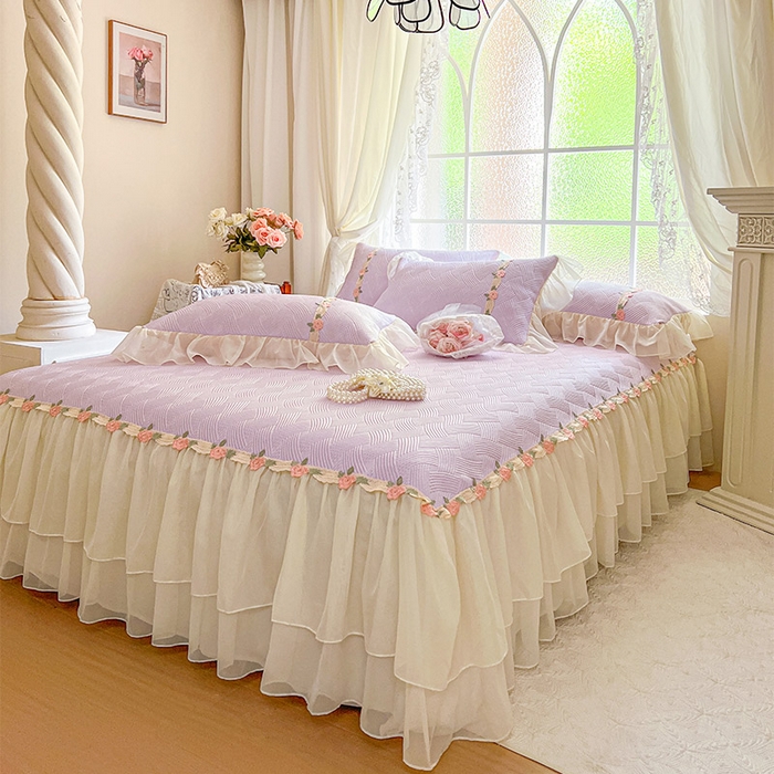 91家纺网 家纺一手货源 找家纺 瑞宝 2026新款负离子冰岛丝花边床裙款凉席席子三件套-莉莉安 莉莉安-梦幻紫