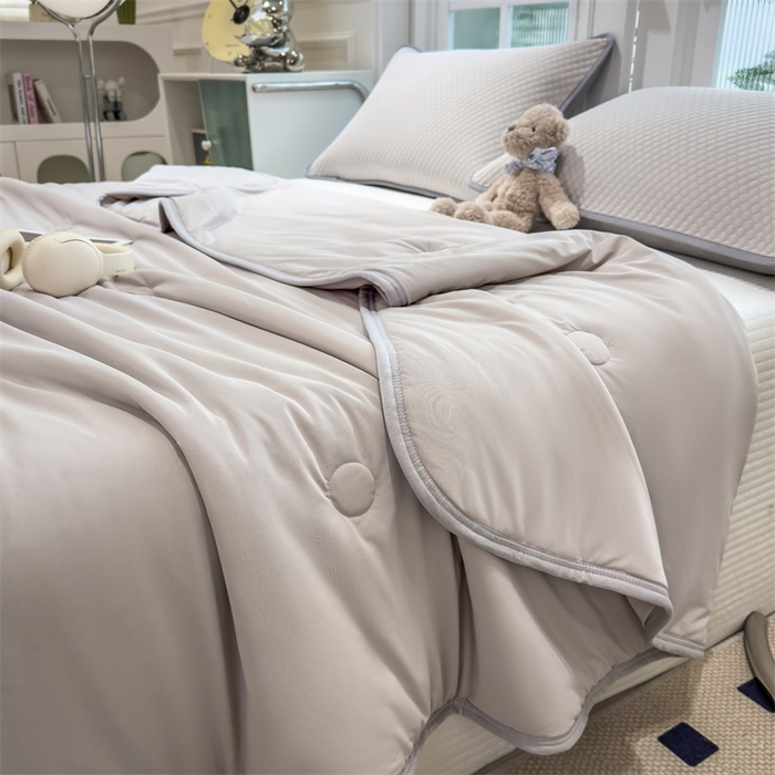 91家纺网 家纺一手货源 找家纺 乐家欣 2026新款凉感凉豆豆床笠款床席款凉席系列 凉感夏被-浅灰