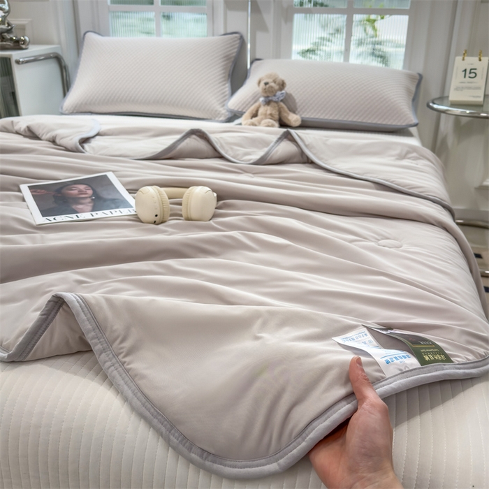 91家纺网 家纺一手货源 找家纺 乐家欣 2026新款凉感凉豆豆床笠款床席款凉席系列 凉感夏被-浅灰