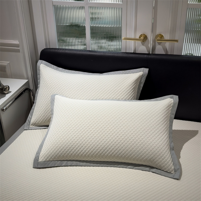 91家纺网 家纺一手货源 找家纺 乐家欣 2026新款凉感凉豆豆床笠款床席款凉席系列 凉豆豆-奶昔白（床席款）