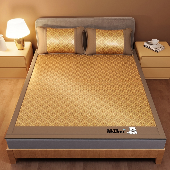 91家纺网 家纺一手货源 找家纺 缦吉 2026新款冰藤复合三明治凉席款-西高地（成人款） 咖色