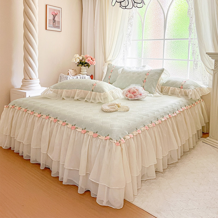 91家纺网 家纺一手货源 找家纺 （总）瑞宝 2026新款负离子冰岛丝花边床裙款凉席夏被夏凉被空调被四件套-莉莉安