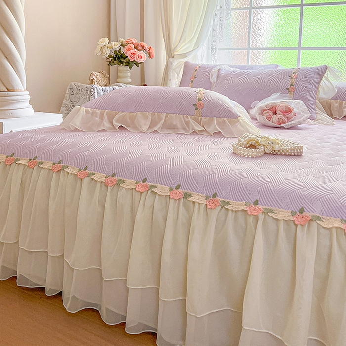 91家纺网 家纺一手货源 找家纺 瑞宝 2026新款负离子冰岛丝花边床裙款凉席夏被夏凉被空调被四件套-莉莉安 莉莉安-梦幻紫