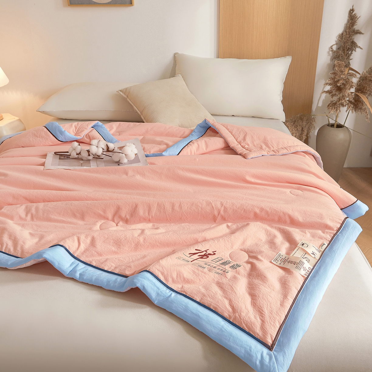 91家纺网 家纺一手货源 找家纺 创优家纺 2026新款新疆棉花夏被无印风纯色100%新疆棉夏凉被空调被棉花夏被棉花被子百分百新疆棉可水洗/可机洗棉花被（专版烫画 盗版必究） 棉朵-粉色