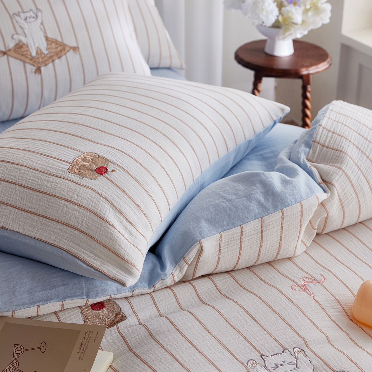 91家纺网 家纺一手货源 找家纺 沐珩家纺 2026新款直播爆款A类母婴级条纹全棉双层皱皱纱纯棉绣花双层纱四件套 奶盐可露丽