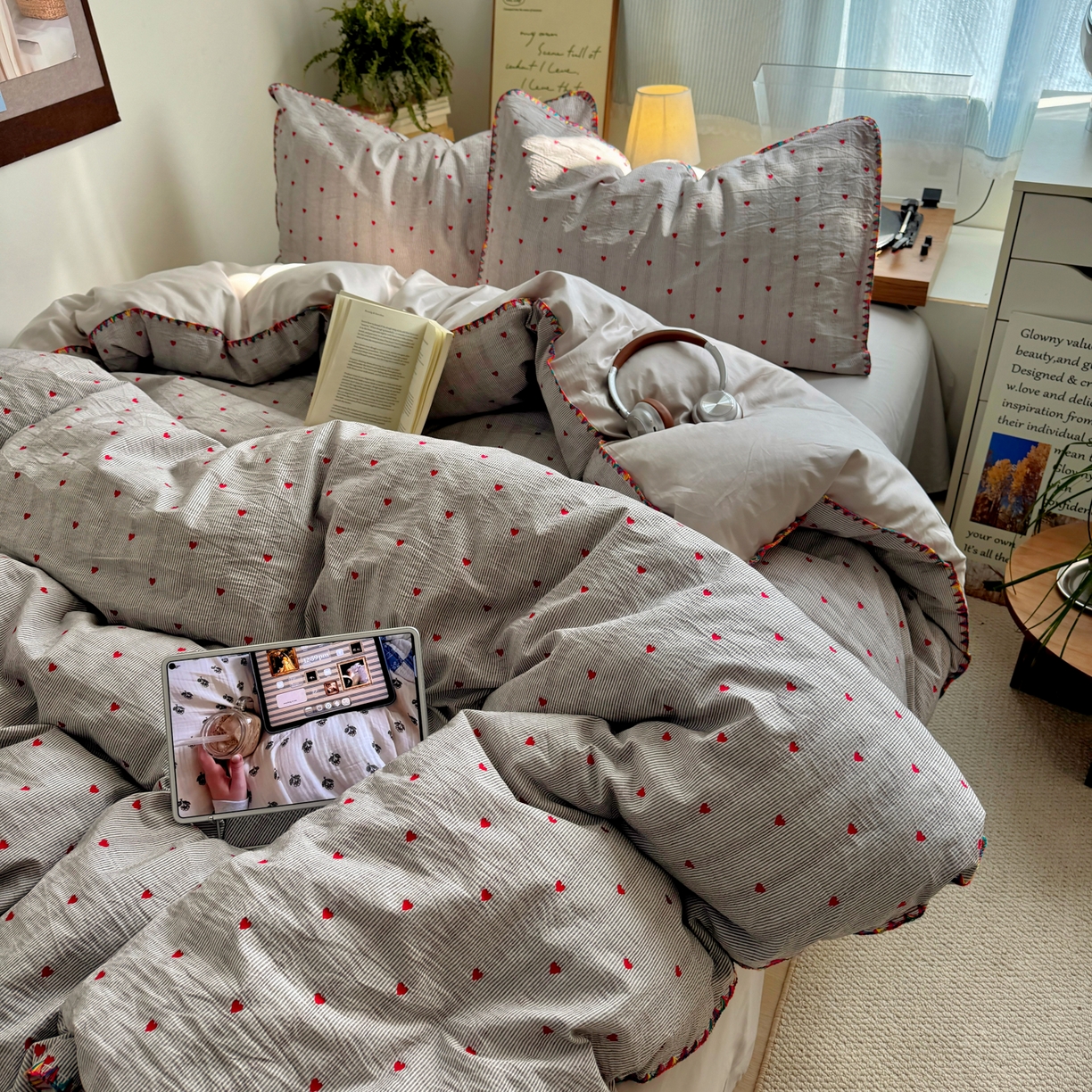 91家纺网 家纺一手货源 找家纺 田野 2026新款全棉水洗提花贝壳边四件套 桃心