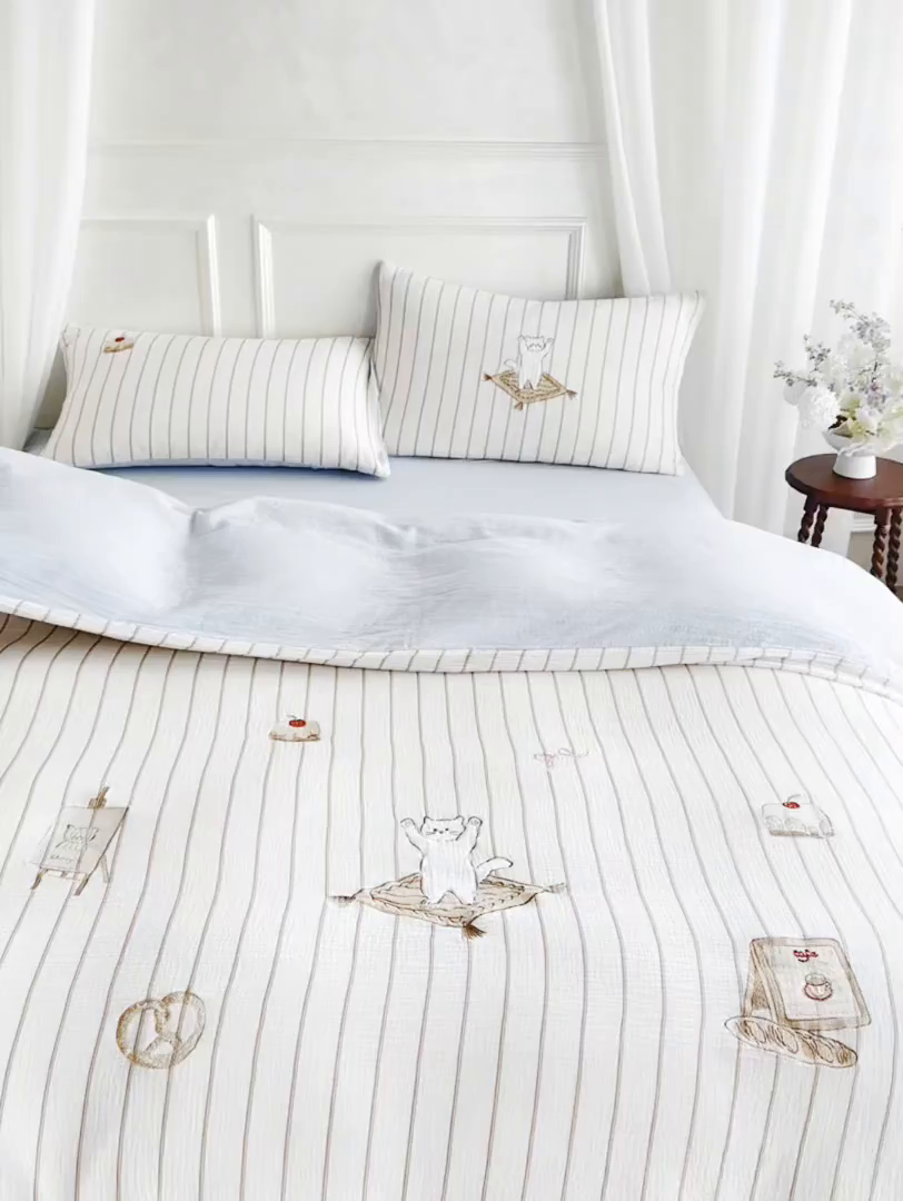 91家纺网 家纺一手货源 找家纺 沐珩家纺 2026新款直播爆款A类母婴级条纹全棉双层皱皱纱纯棉绣花双层纱四件套 奶盐可露丽