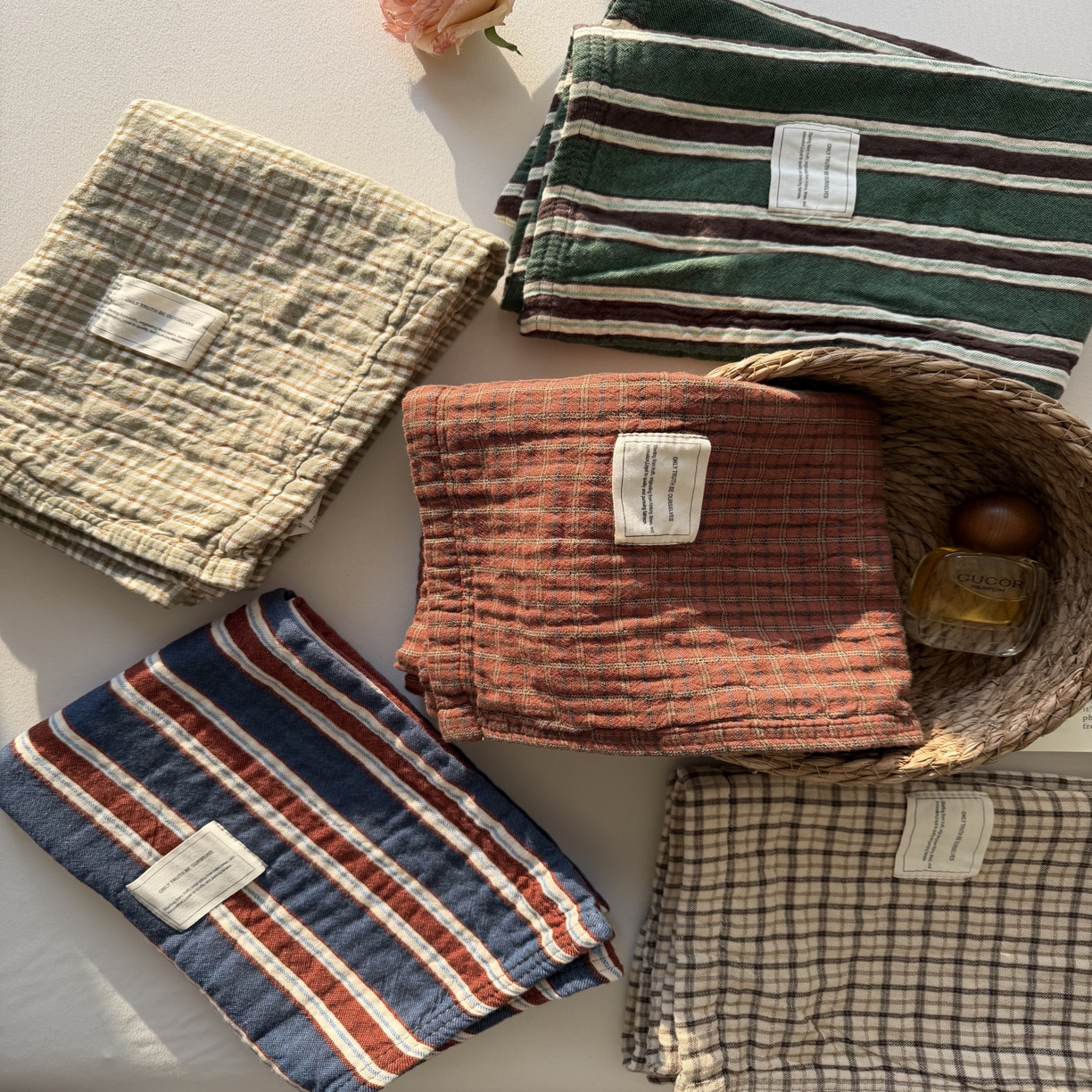 91家纺网 家纺一手货源 找家纺 百寐 2026百分百全棉A类色织枕巾52*75条纹格子美拉德色系纯棉吸汗枕巾风格二 组合图（仅供展示不可下单）