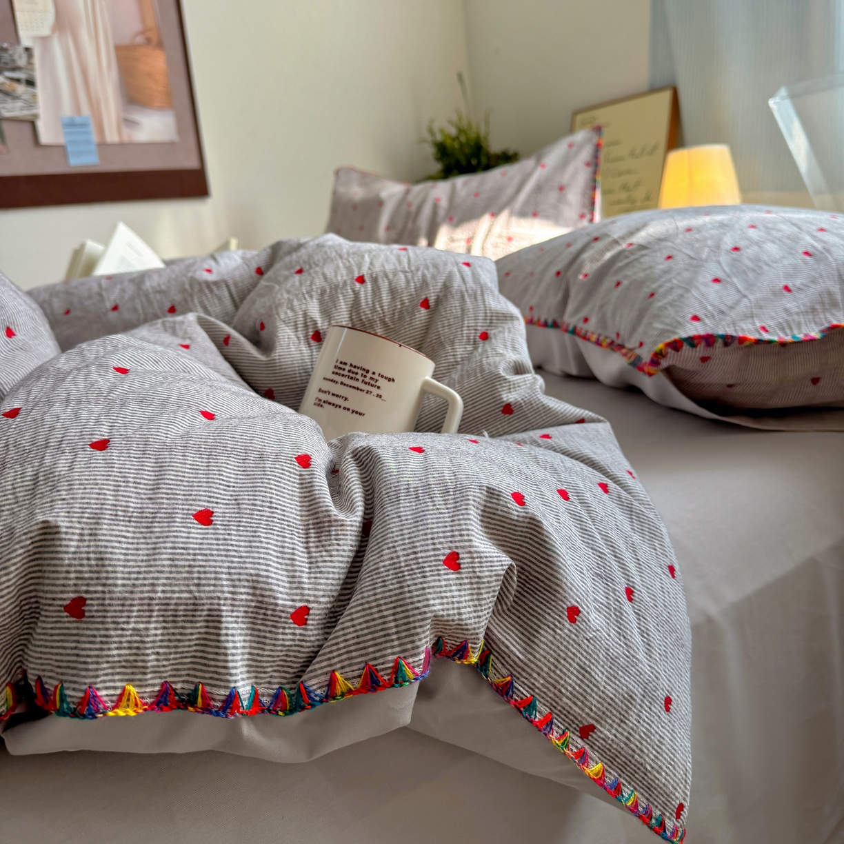 91家纺网 家纺一手货源 找家纺 田野 2026新款全棉水洗提花贝壳边四件套 桃心