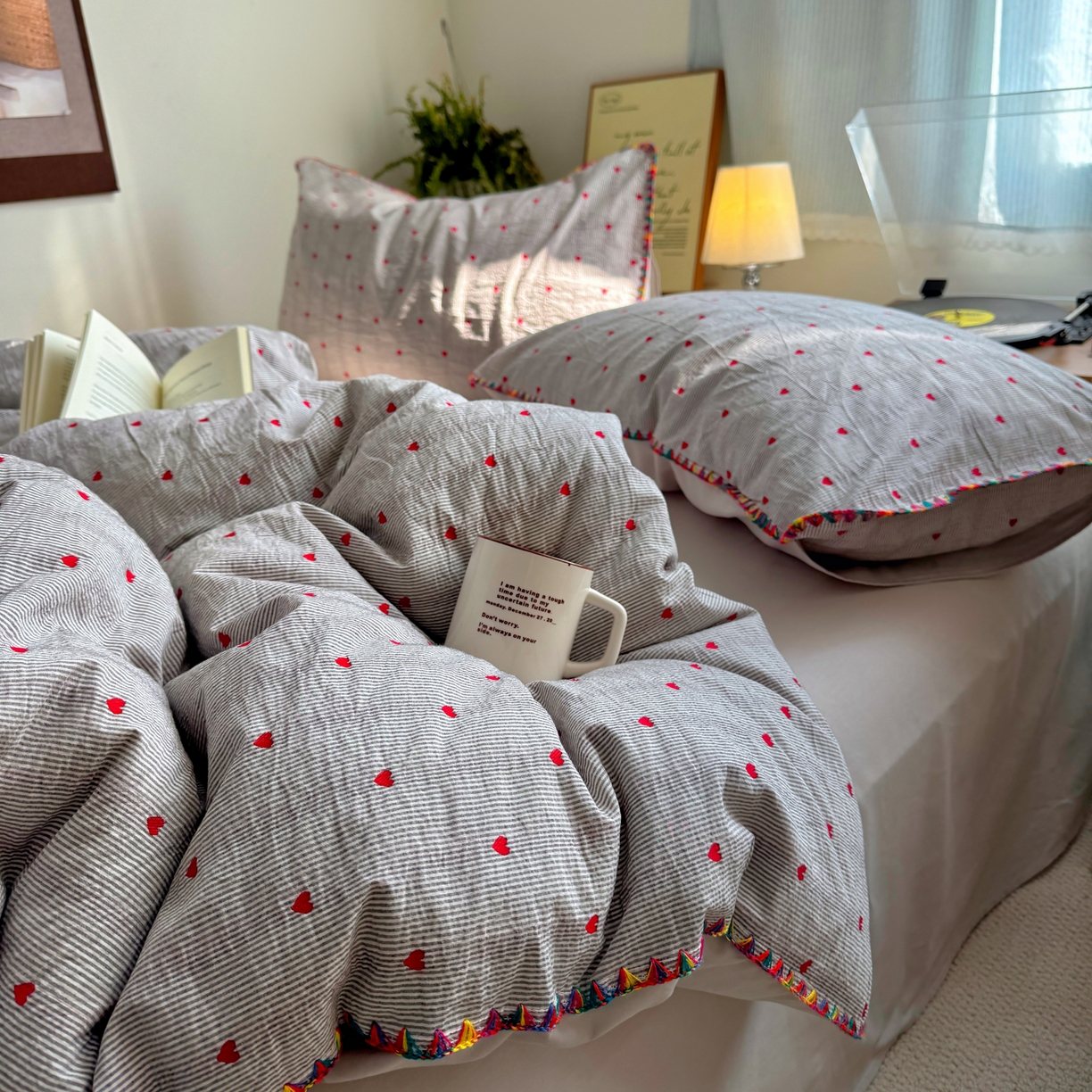 91家纺网 家纺一手货源 找家纺 田野 2026新款全棉水洗提花贝壳边四件套 桃心