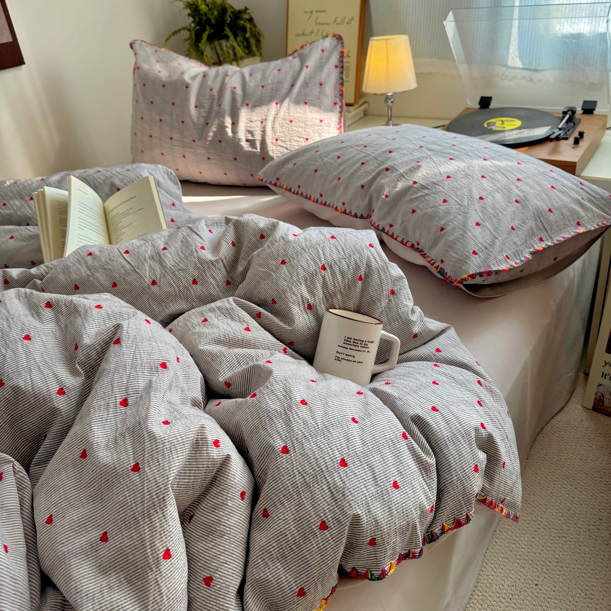 91家纺网 家纺一手货源 找家纺 田野 2026新款全棉水洗提花贝壳边四件套 桃心