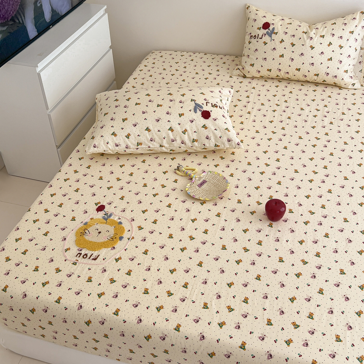 91家纺网 家纺一手货源 找家纺 舒居家纺 2026新款13070全棉纯棉毛巾绣单床笠床笠单件 蛋糕熊