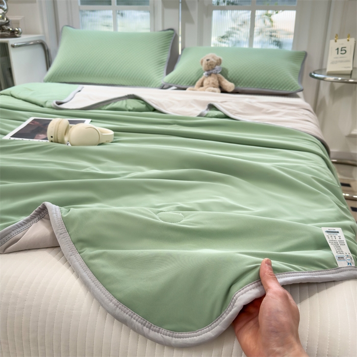91家纺网 家纺一手货源 找家纺 乐家欣 2026新款凉感欧式夏被床笠四件套 凉感夏被-松绿