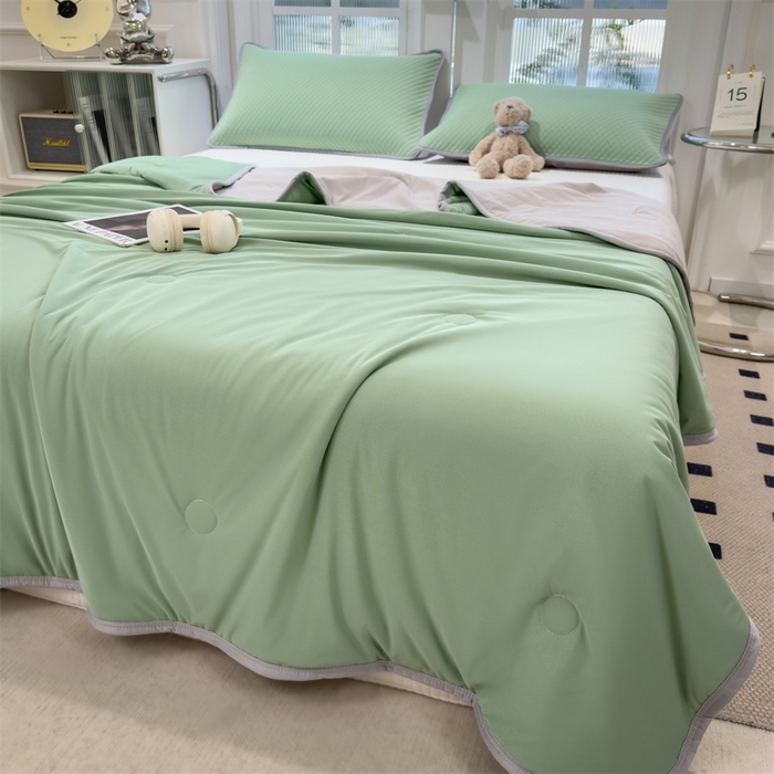 91家纺网 家纺一手货源 找家纺 乐家欣 2026新款凉感欧式夏被床笠四件套 凉感夏被-松绿