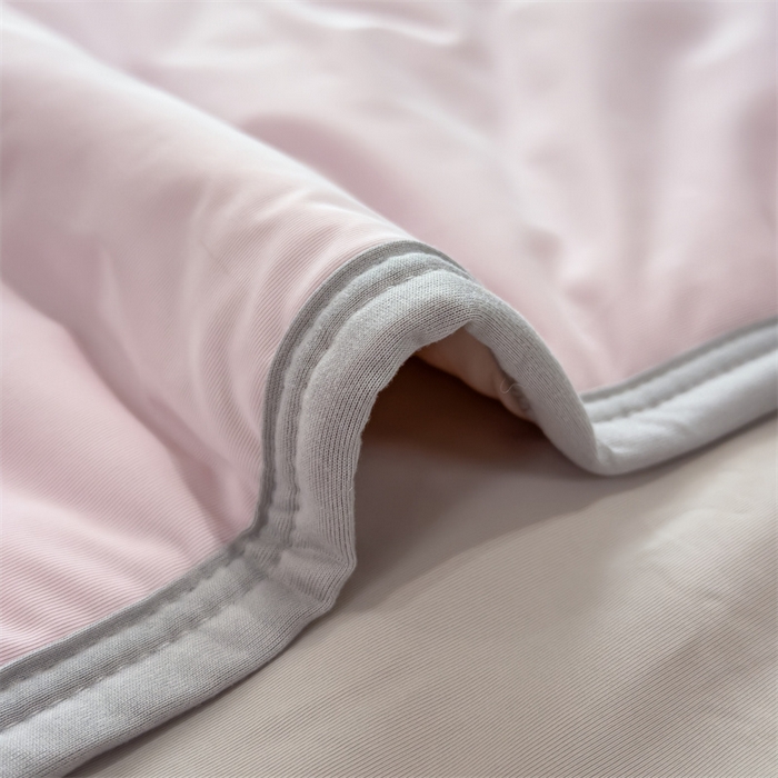 91家纺网 家纺一手货源 找家纺 乐家欣 2026新款凉感欧式夏被床笠四件套 凉感夏被-蜜桃粉