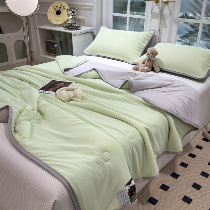 91家纺网 家纺一手货源 找家纺 乐家欣 2026新款凉感欧式夏被床笠四件套 凉感夏被-嫩绿