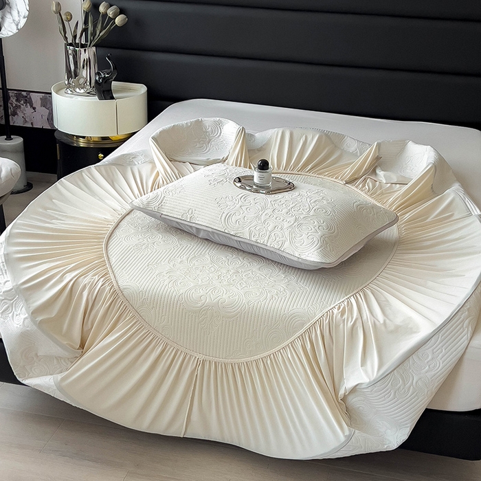 91家纺网 家纺一手货源 找家纺 乐家欣 2026新款凉感欧式夏被床笠四件套 欧式床笠-奶昔白