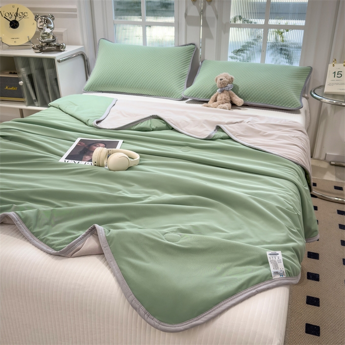 91家纺网 家纺一手货源 找家纺 乐家欣 2026新款凉感欧式夏被床笠四件套 凉感夏被-松绿