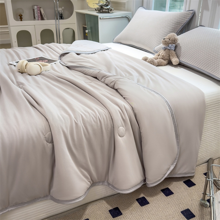 91家纺网 家纺一手货源 找家纺 乐家欣 2026新款凉感欧式夏被床笠四件套 凉感夏被-浅灰
