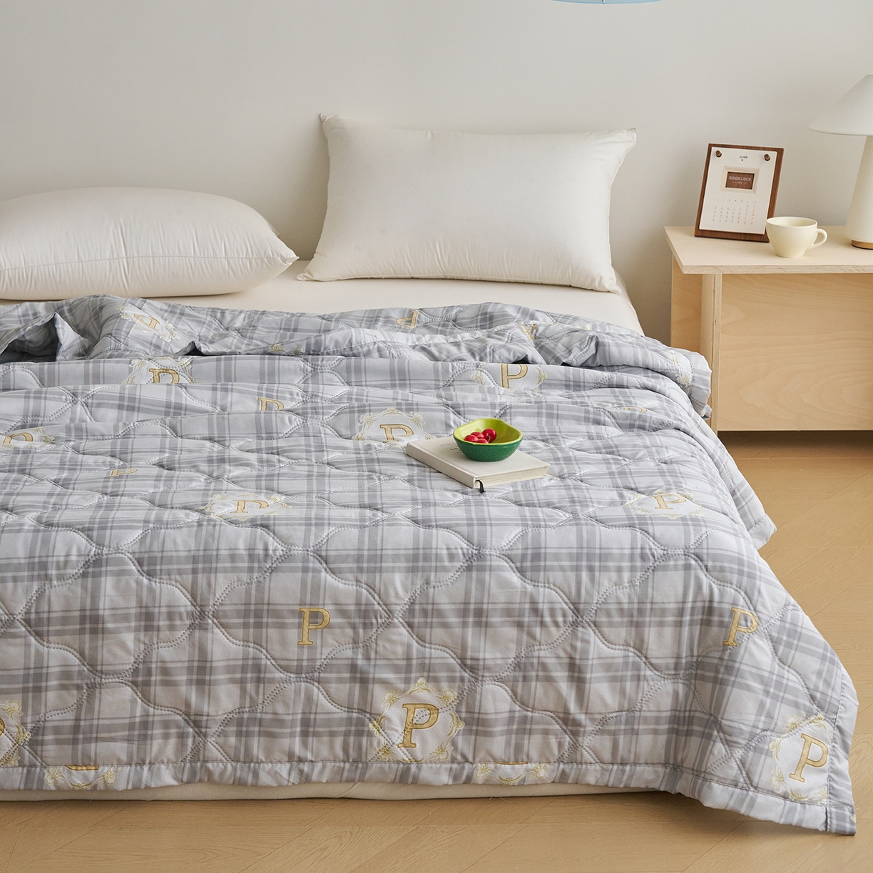 91家纺网 家纺一手货源 找家纺 （总）悦织湾家纺 2026新款超声波夏被亲肤绒夏凉被芦荟棉夏季被子批发供货赠品礼品被便宜夏被空调被