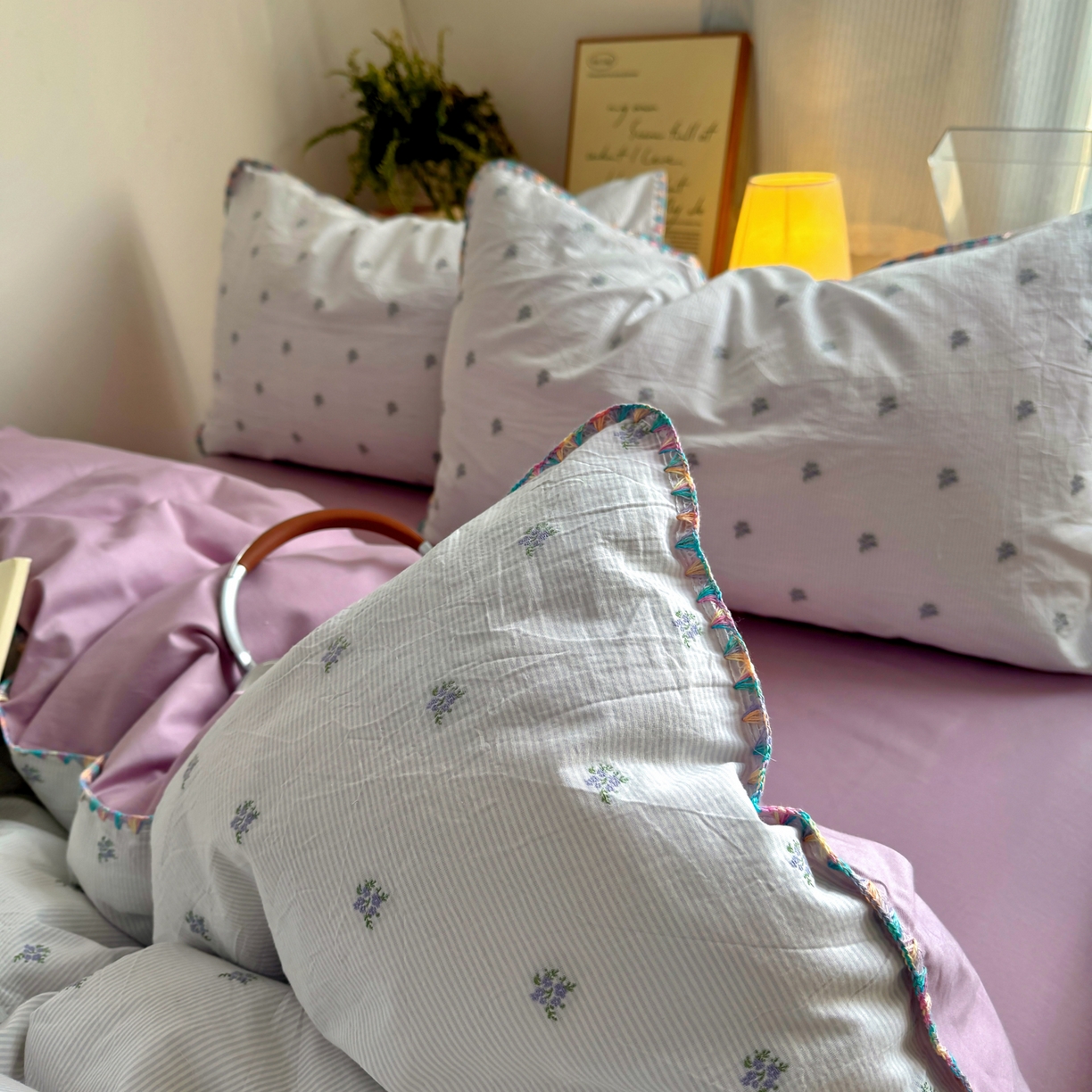 91家纺网 家纺一手货源 找家纺 田野 2026新款全棉水洗提花贝壳边四件套 紫花序