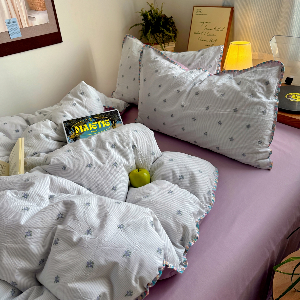 91家纺网 家纺一手货源 找家纺 田野 2026新款全棉水洗提花贝壳边四件套 紫花序