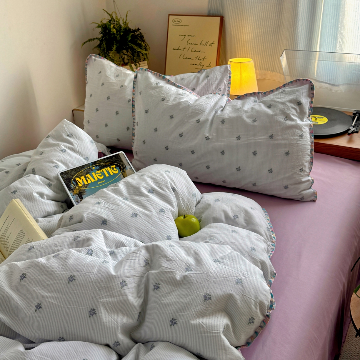 91家纺网 家纺一手货源 找家纺 田野 2026新款全棉水洗提花贝壳边四件套 紫花序