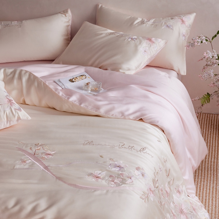 91家纺网 家纺一手货源 找家纺 爱缦 2026新款60支兰精天丝四件套--至真系列 米白粉