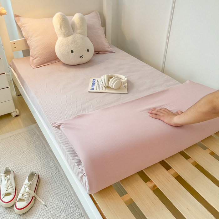 缦绣阁家纺 2026新款亲肤水洗棉舒适学生上下铺床垫套床笠床罩宿舍专用 垫套-条纹浅粉