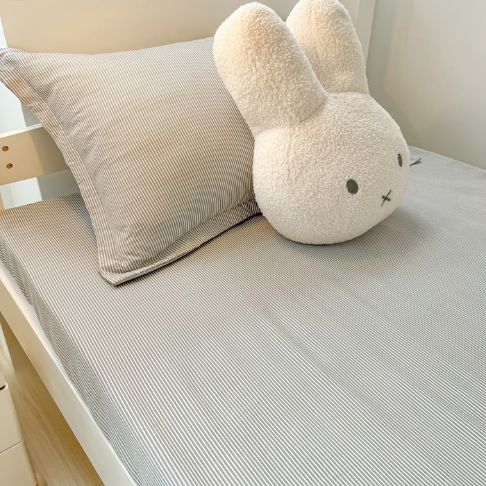 91家纺网 家纺一手货源 找家纺 缦绣阁家纺 2026新款亲肤水洗棉舒适学生上下铺床垫套床笠床罩宿舍专用 垫套-条纹浅灰