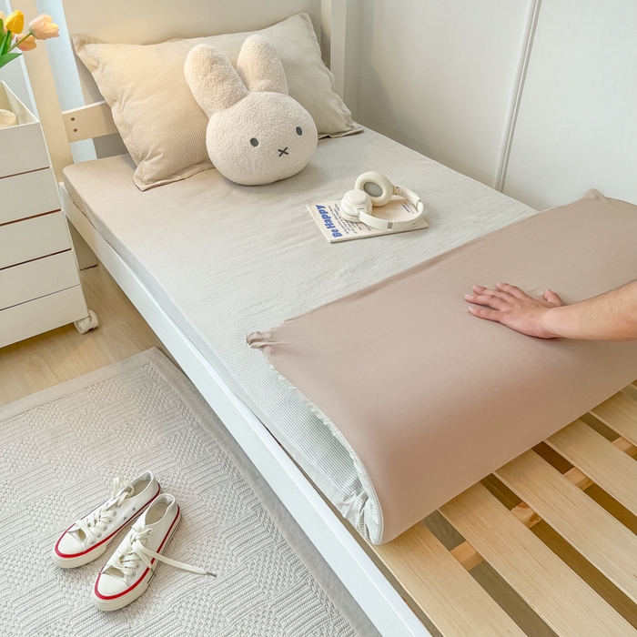 91家纺网 家纺一手货源 找家纺 （总）缦绣阁家纺 2026新款亲肤水洗棉舒适学生上下铺床垫套床笠床罩宿舍专用