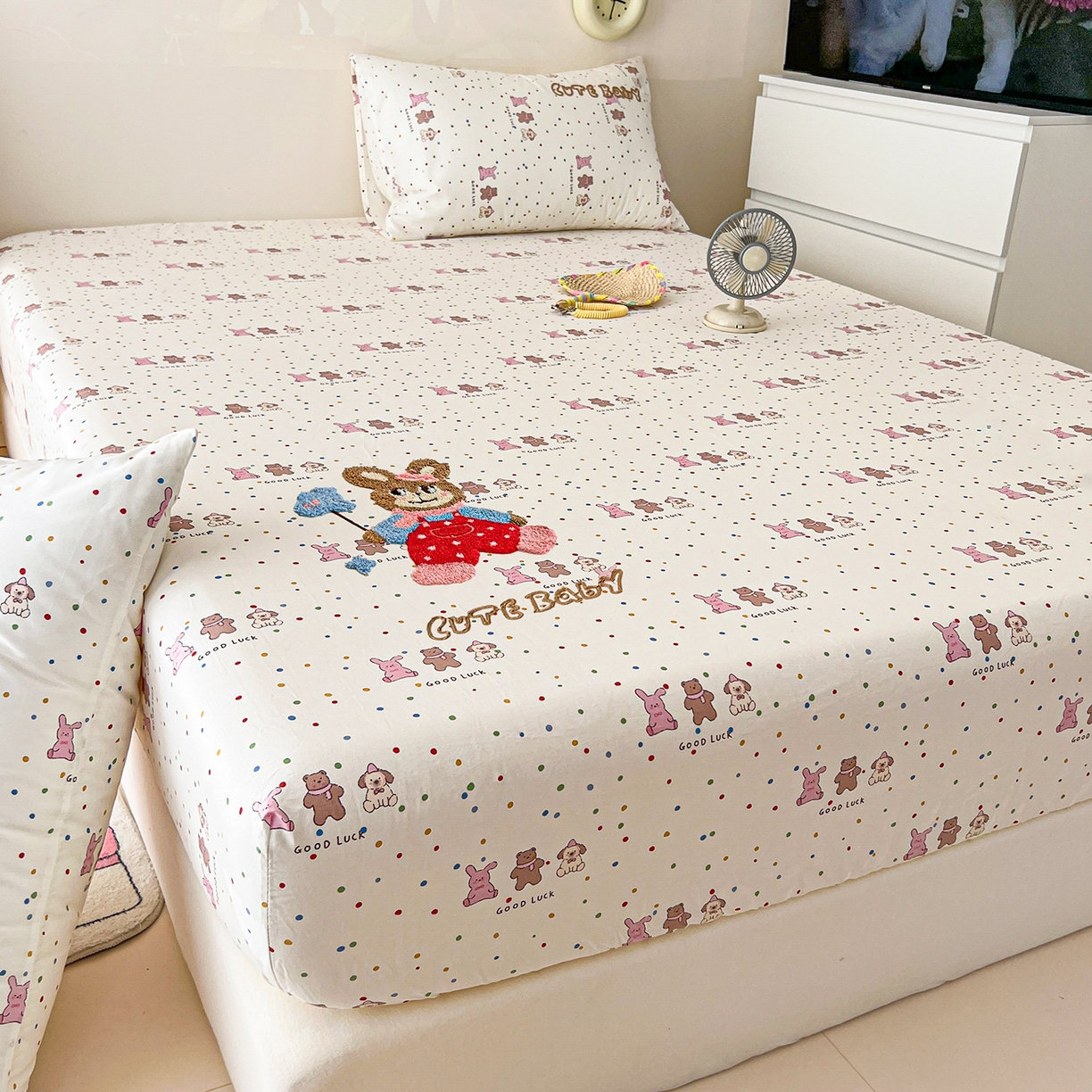 91家纺网 家纺一手货源 找家纺 舒居家纺 2026新款13070全棉纯棉毛巾绣单床笠床笠单件 玩伴