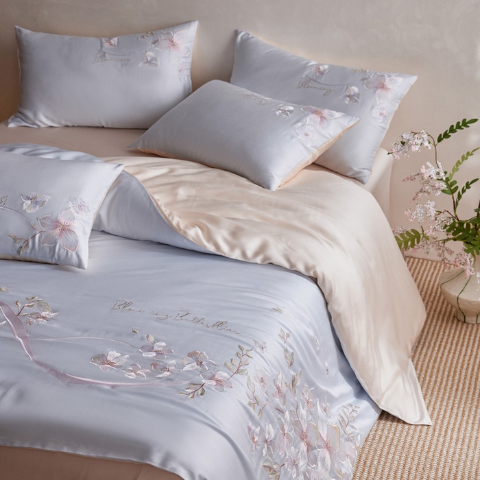 91家纺网 家纺一手货源 找家纺 爱缦 2026新款60支兰精天丝四件套--至真系列 蓝米驼