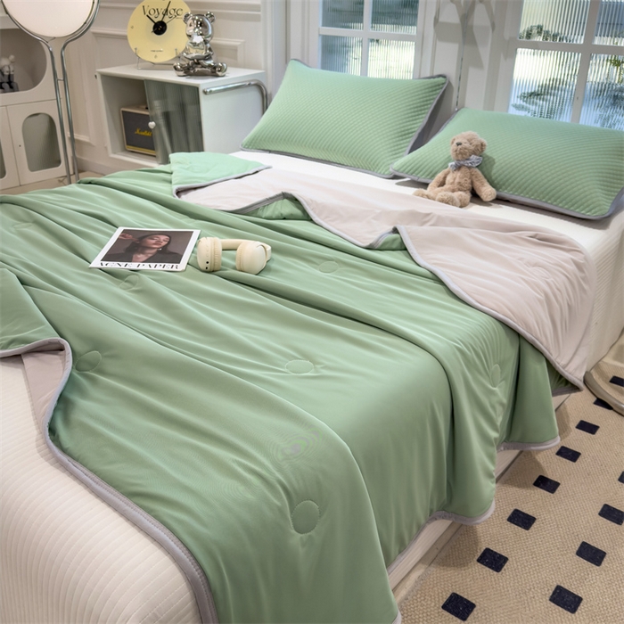 91家纺网 家纺一手货源 找家纺 乐家欣 2026新款凉感丝夏被系列 凉感夏被-松绿