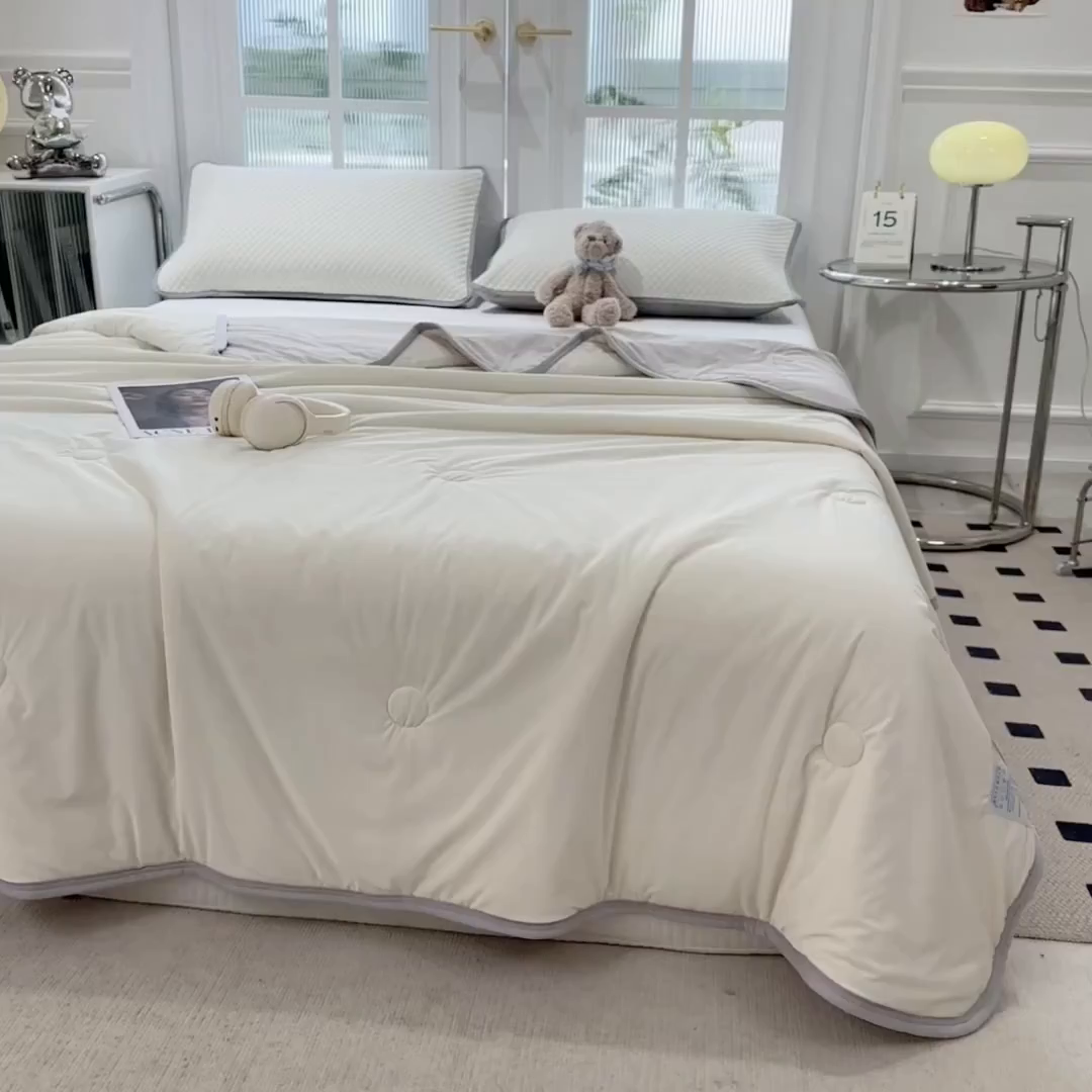 91家纺网 家纺一手货源 找家纺 乐家欣 2026新款凉感丝夏被系列 凉感夏被-奶昔白