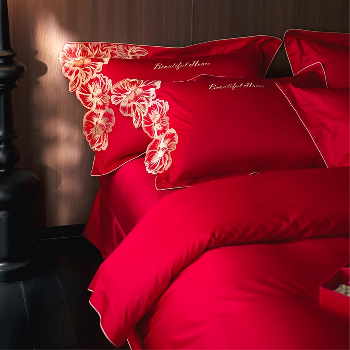 91家纺网 家纺一手货源 找家纺 （总）红翻天婚庆 2026新款全棉纯棉时尚刺绣款婚庆系列四件套多件套-绽放